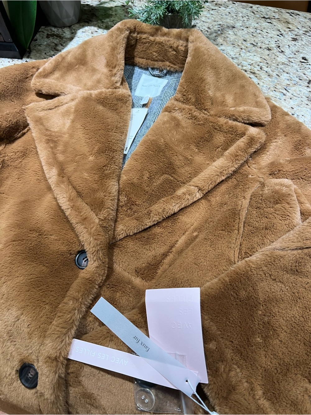 Urban Outfitters x Avec Les Filles Notched Collar Bonded Faux Fur Coat XL - Picture 3 of 10